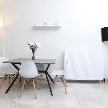 Dellis House Apartment *