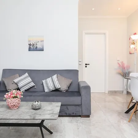 アパート Dellis House *