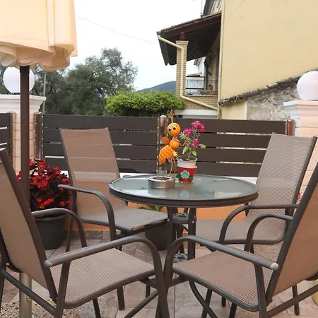 アパート Dellis House *